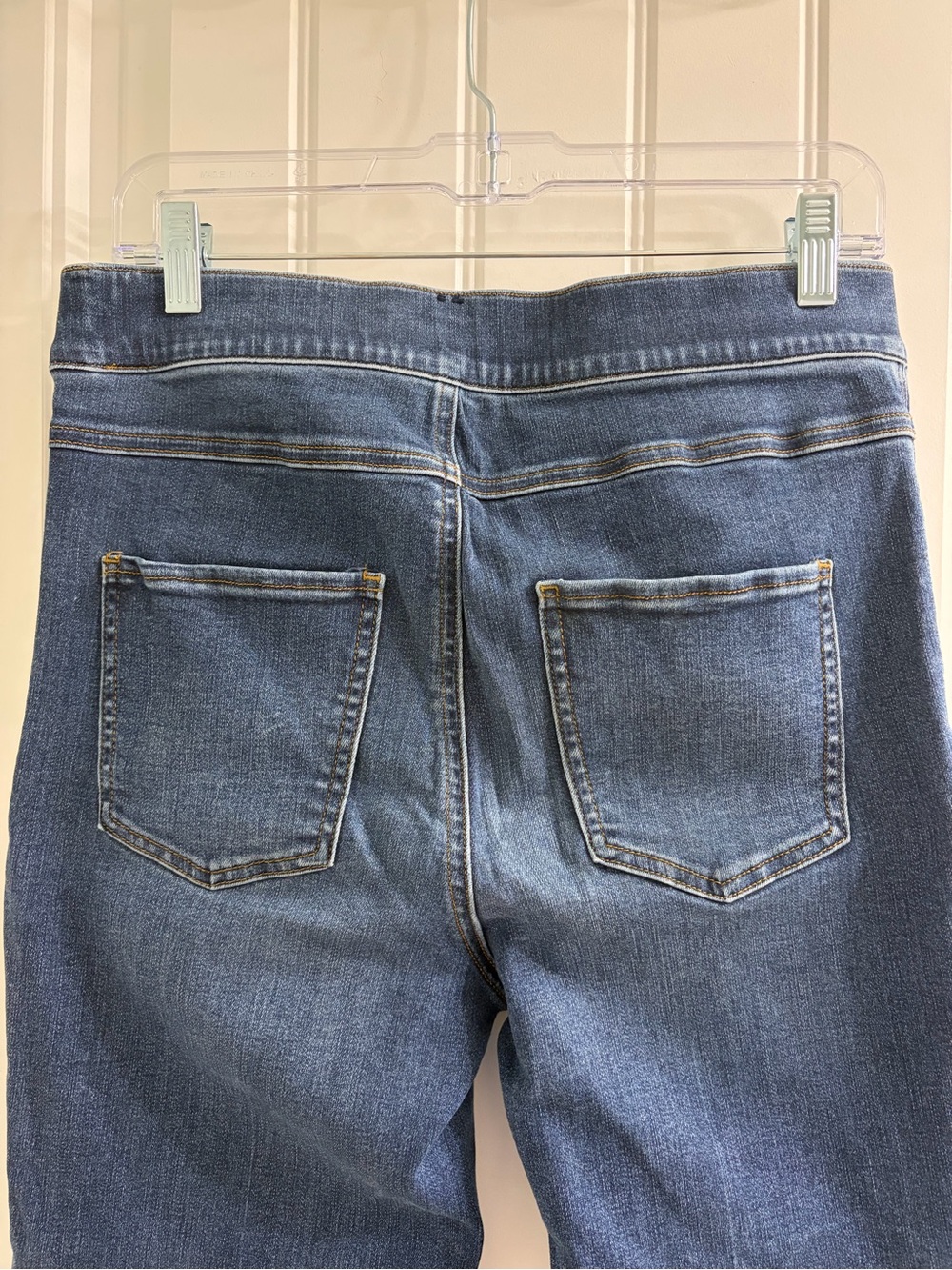 SPANX Jean-ish Cropped Kick Flare Jeans Sz L - Picture 4 of 8